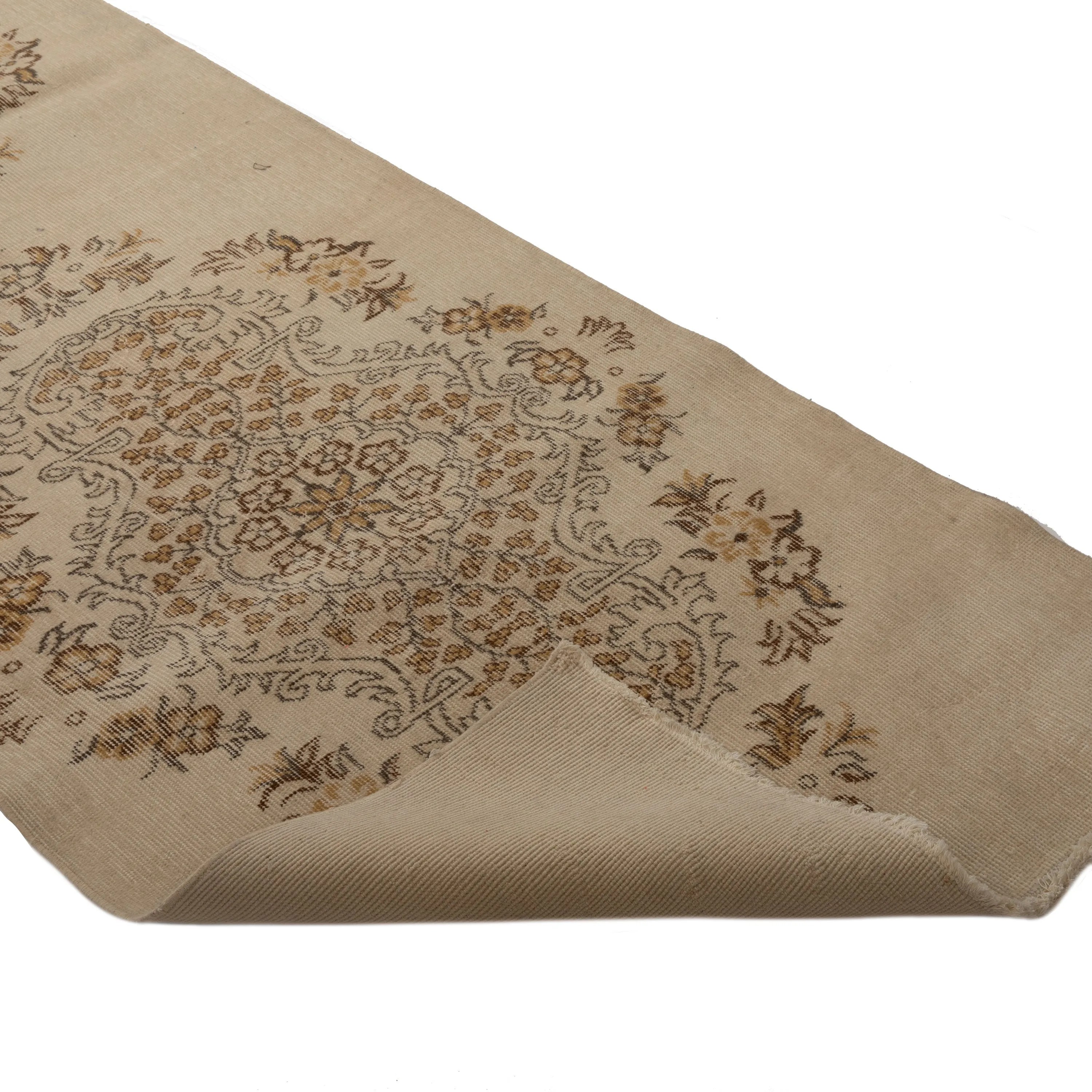 Ivory Traditional Wool Runner - 3'1" x 23'1"