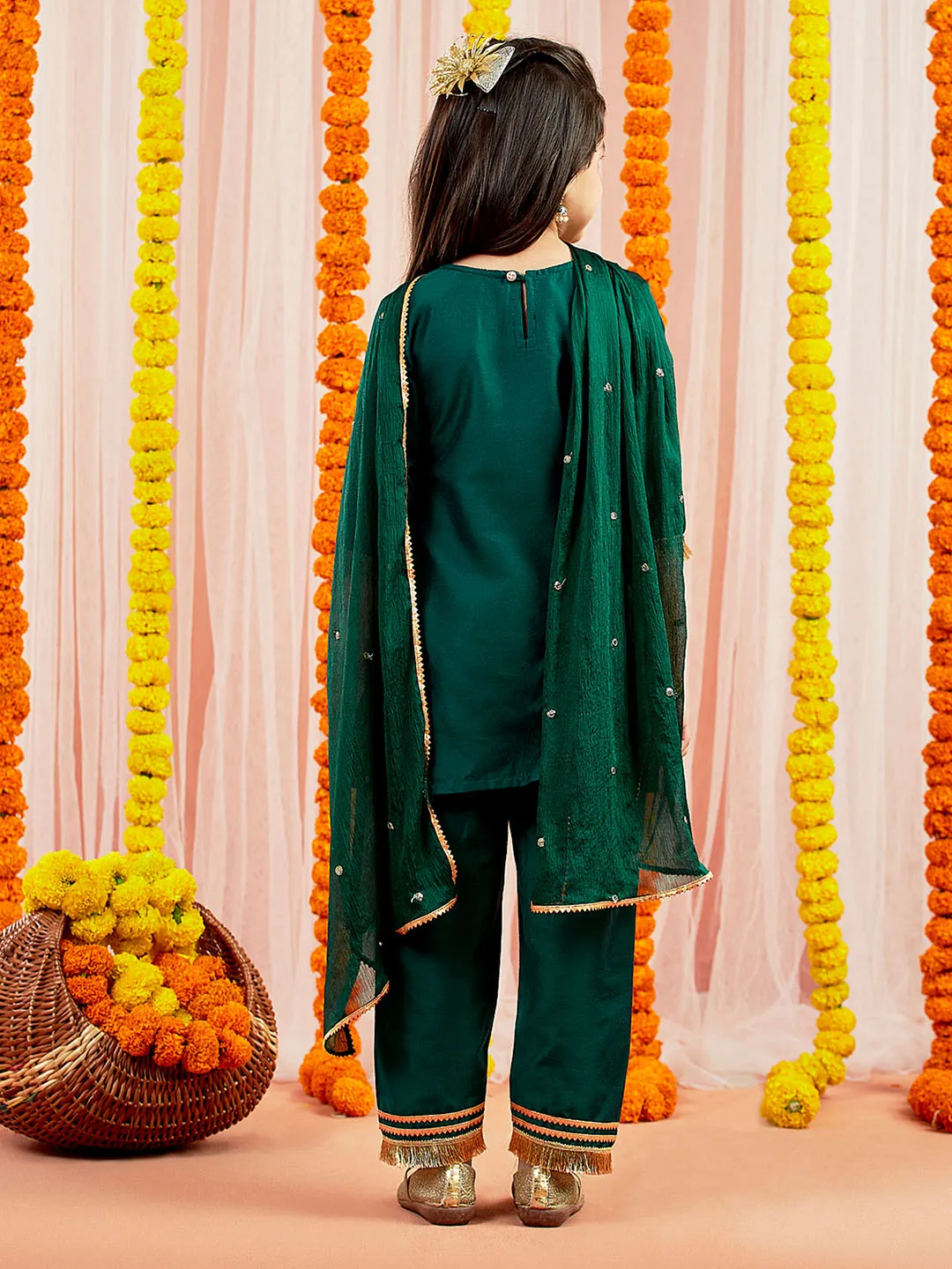 Jashvi Girls' Green Kurta Pyjama And Dupatta Set.