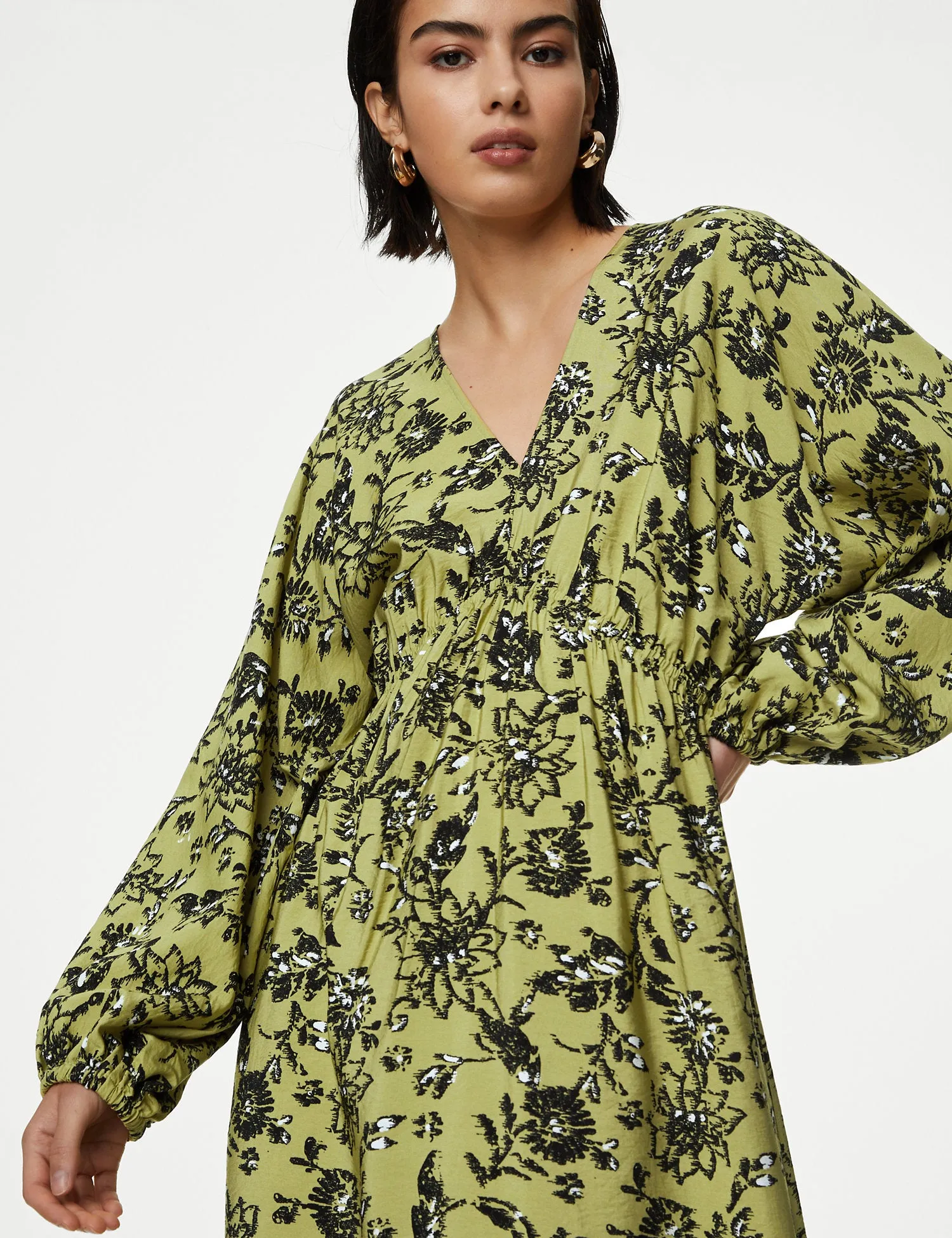 Printed V-Neck Midaxi Waisted Dress